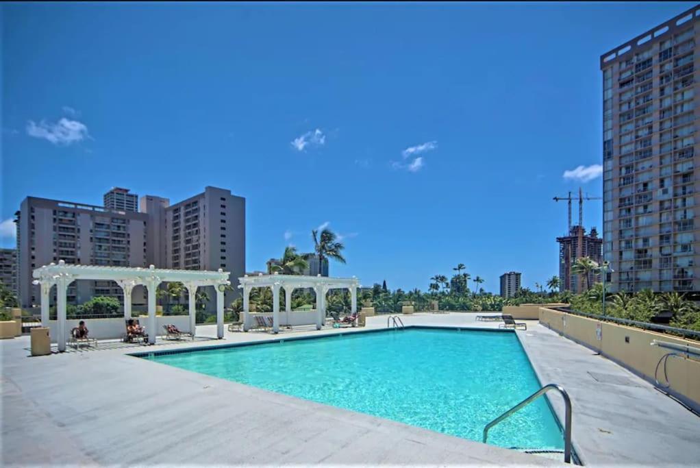 King Bed, Spacious, Legal, View Honolulu Buitenkant foto