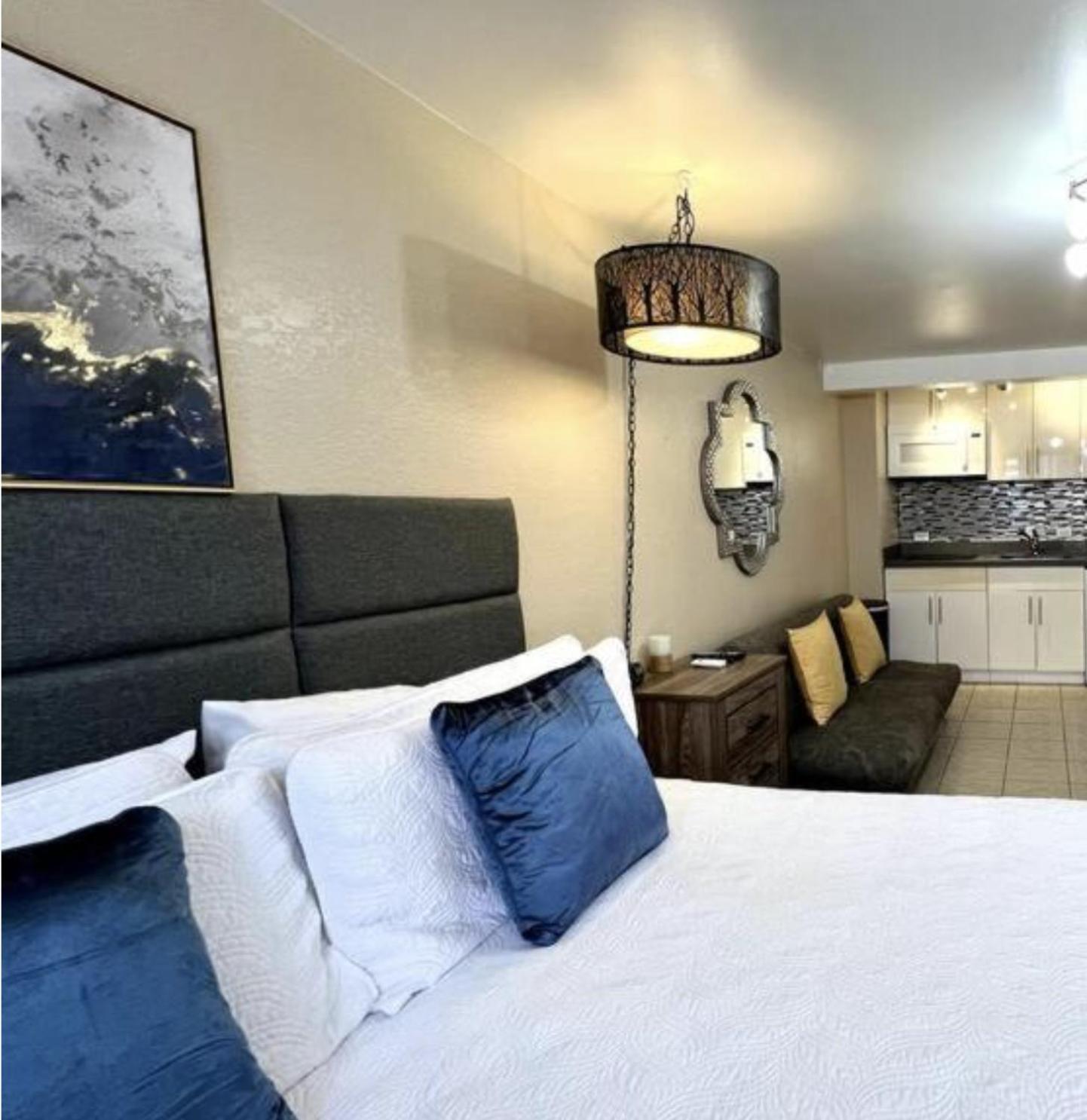 King Bed, Spacious, Legal, View Honolulu Buitenkant foto